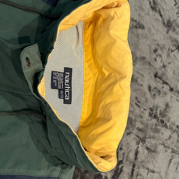 Vintage Nautica Shell Jacket - Picture 10 of 14